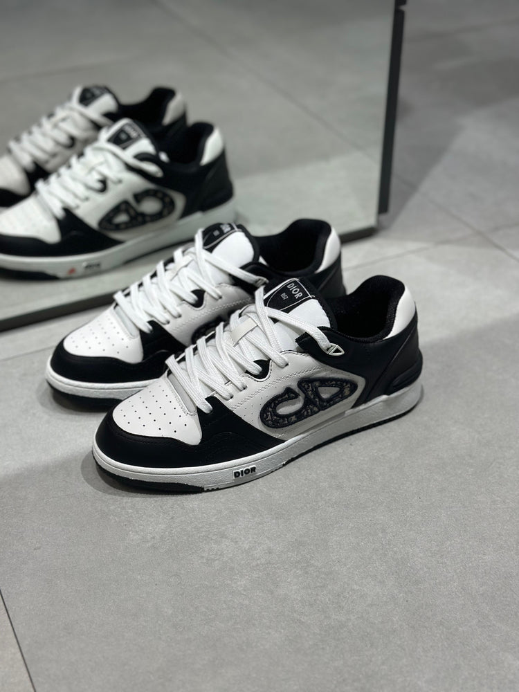 cd b57 dior sneaker black and white colour