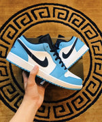 Nike Air Jordan 1 Low UNC Blue Trainers - UK 6 (GS)